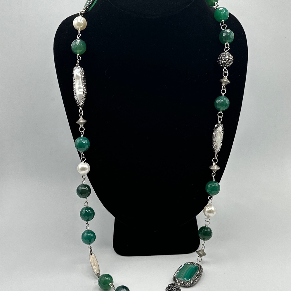 Vintage‎ Cerese D green/shell necklace All Natural Stones #533